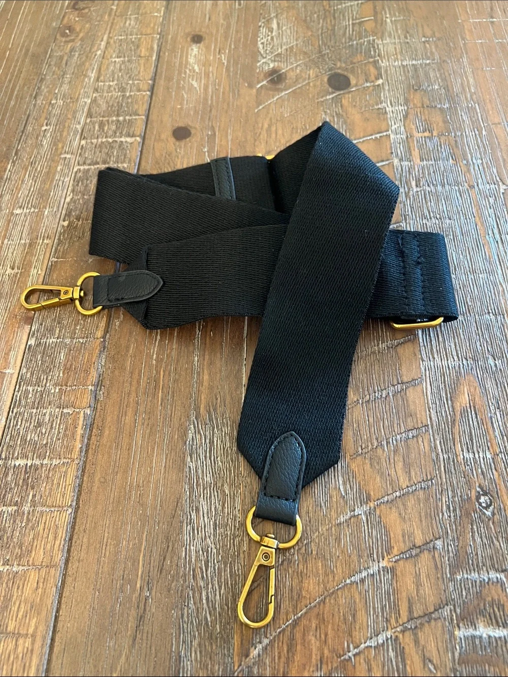 Black Bag Strap with Gold Hardware - Unbranded - Picture 2 of 3